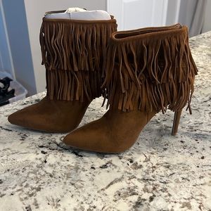 Brown suede boots with tassels